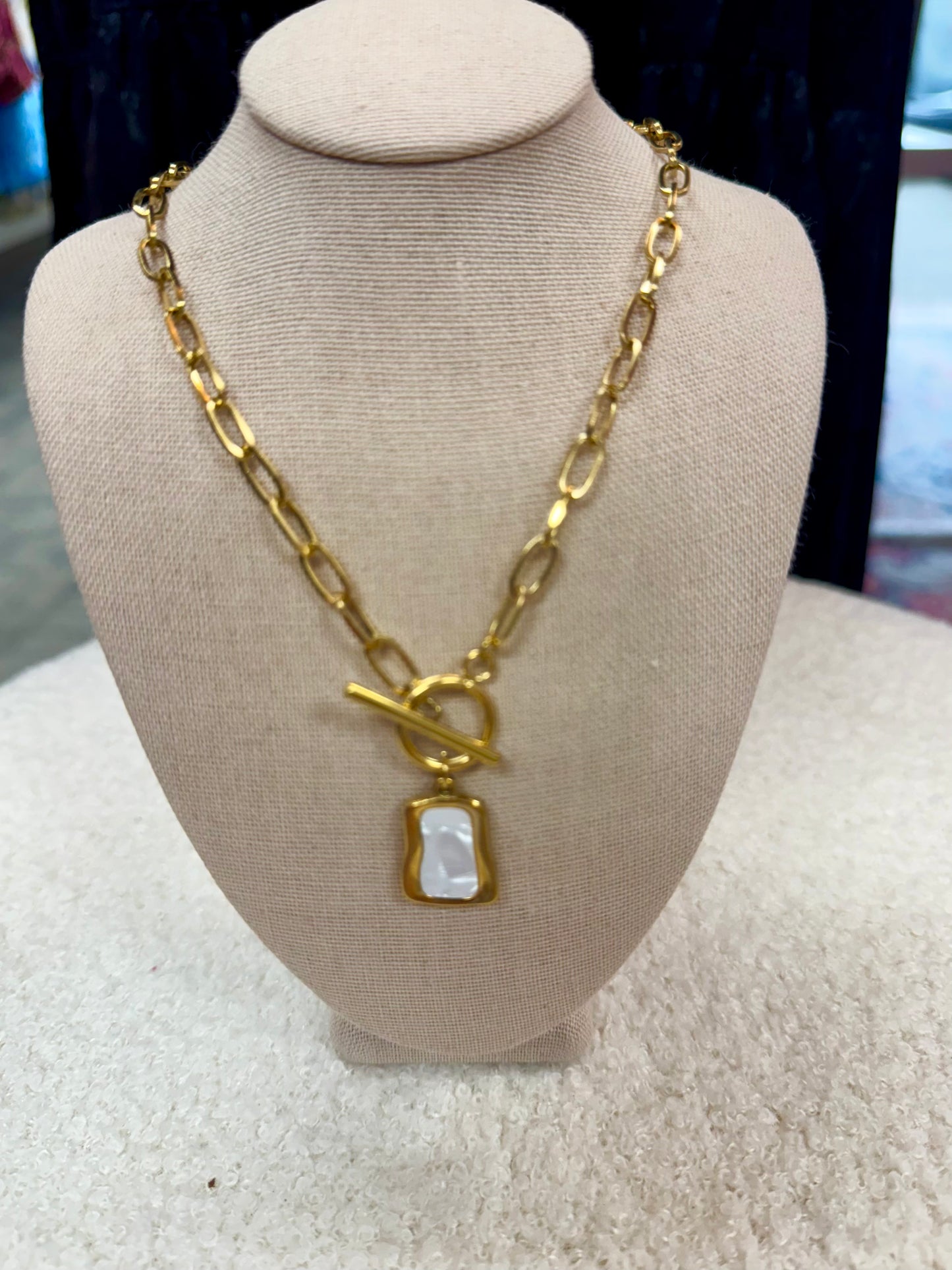 White Pendant Necklace