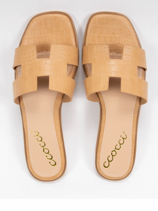 Shea Croc Sandal
